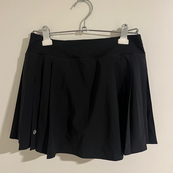 Lululemon Side Pleat Tennis Skirt - Picture 2 of 2